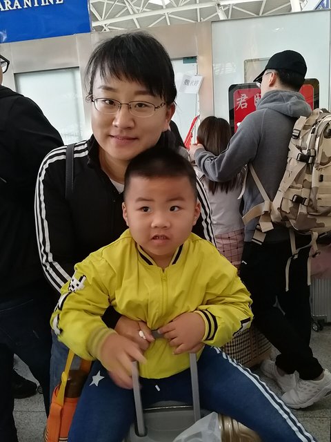 甯︾潃鐗涢瓟鐜嬬湅鏄熸槦,甯︾潃鐗涢瓟鐜嬪嚭鏉ョ湅涓婂笣