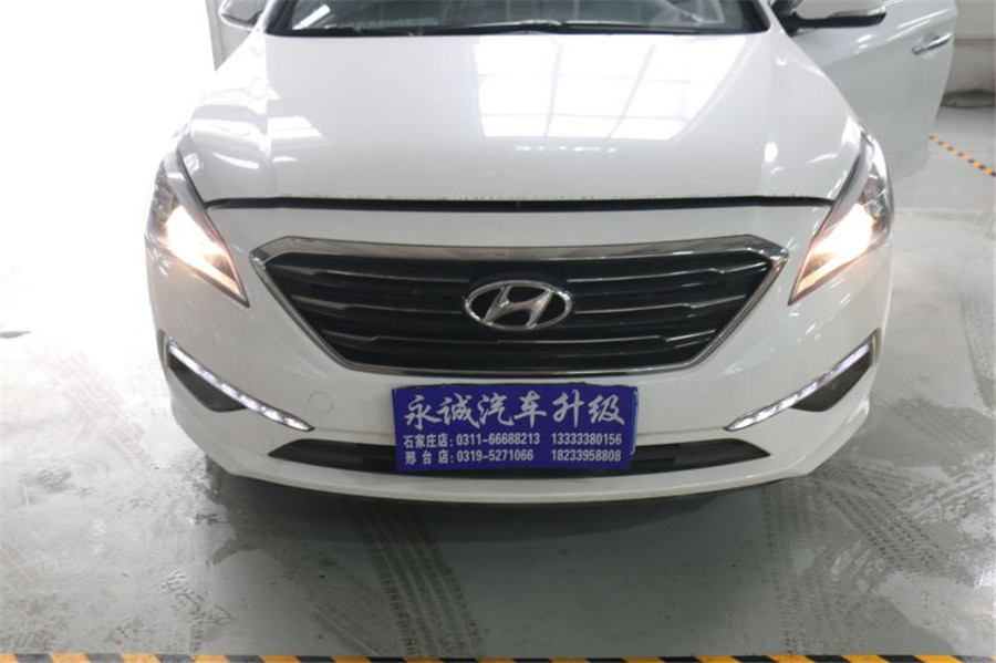 索纳塔九后雾灯led改装,索纳塔9车灯怎样换