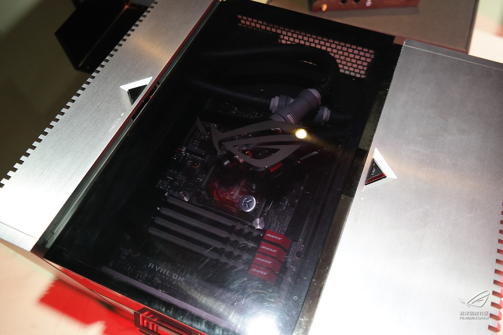 rog败家国度外设,rog败家之眼华硕主机