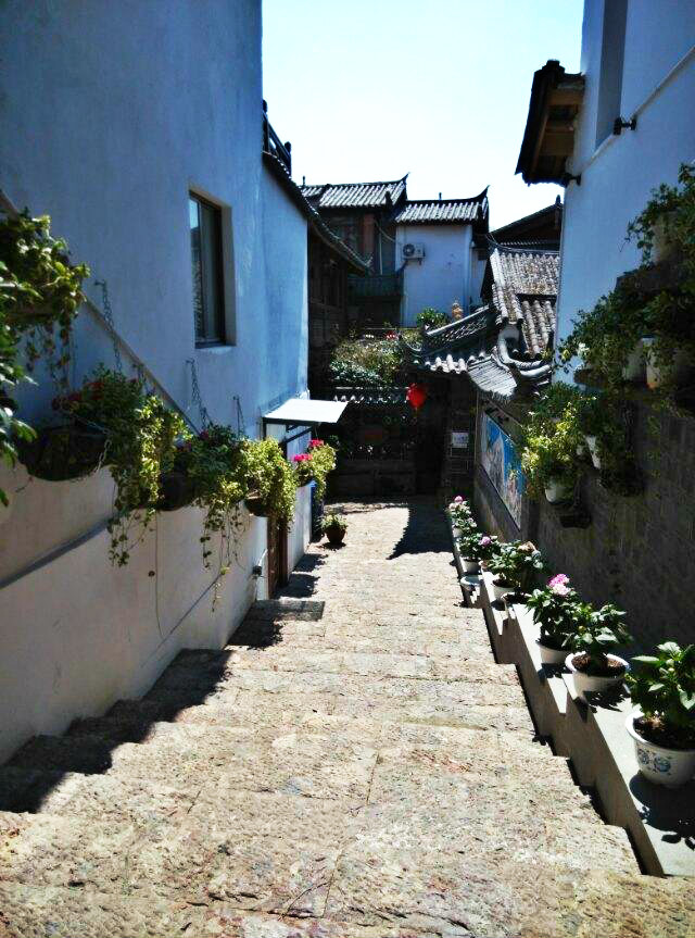 想和你去一次丽江,等一个人陪我去丽江旅游