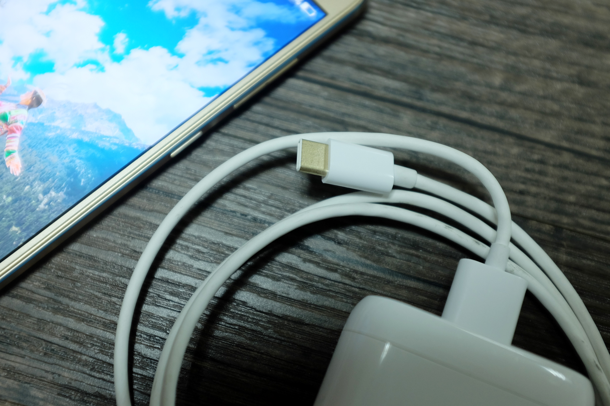 金立s6prom6m6plus,金属光感超强的手机