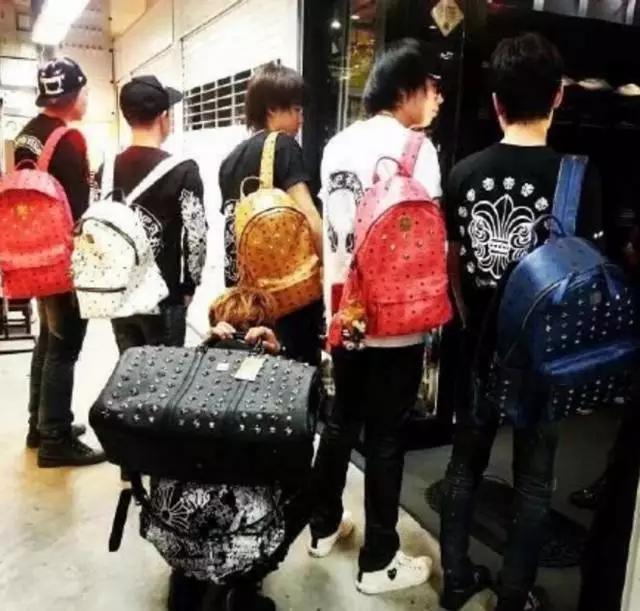 电脑双肩包推荐小众高级感男,学生党电脑双肩包推荐男生