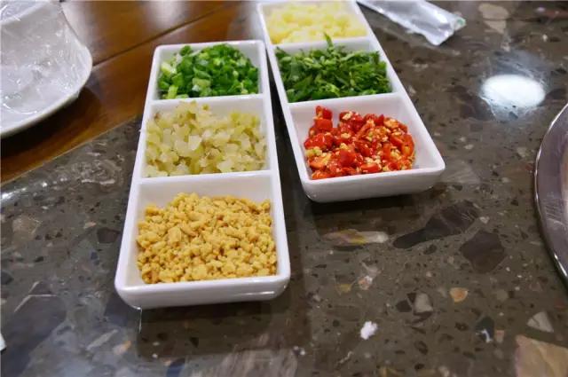 挑战100块钱吃遍宝鸡美食,宝鸡美食推荐排行榜前十名面食