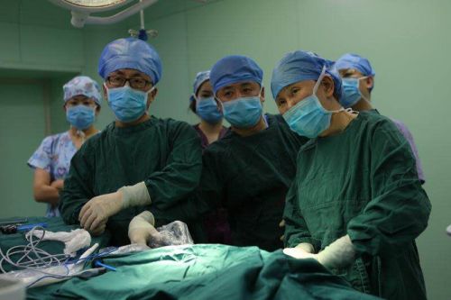 长春市儿童医院邀北京专家指导完成吉林省首例儿童肾盂积水腹腔镜微创手术