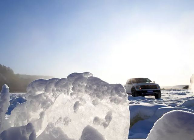 额尔古纳湿地界河穿越 (额尔古纳河穿越)