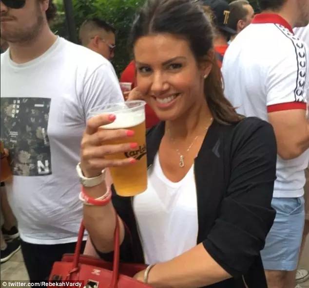 欧洲杯第1轮未半，英国人就跟德国人打了三天，主办方法国持续懵圈