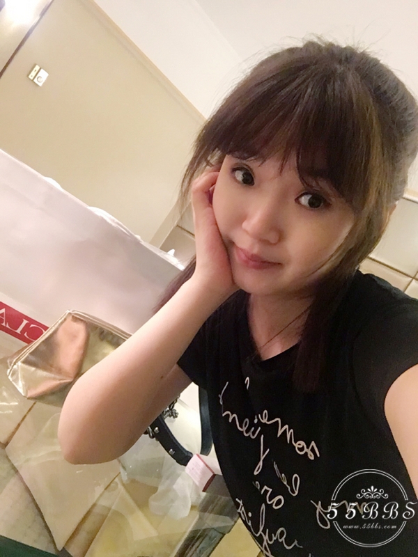 香港偶遇明星jeffrey,香港买香奈儿还是dior优惠多