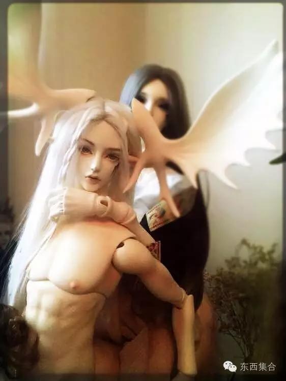 她是资深娃娘,也是暴雪爸爸的死忠粉