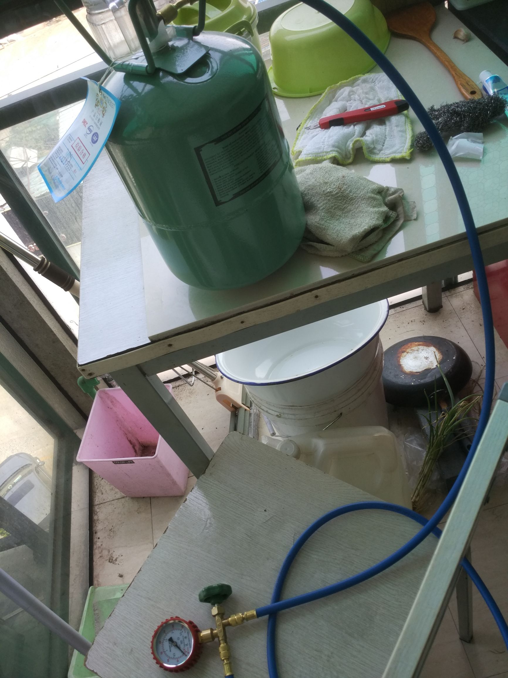 空调换电容的正确方法,给柜机空调加氟的操作流程