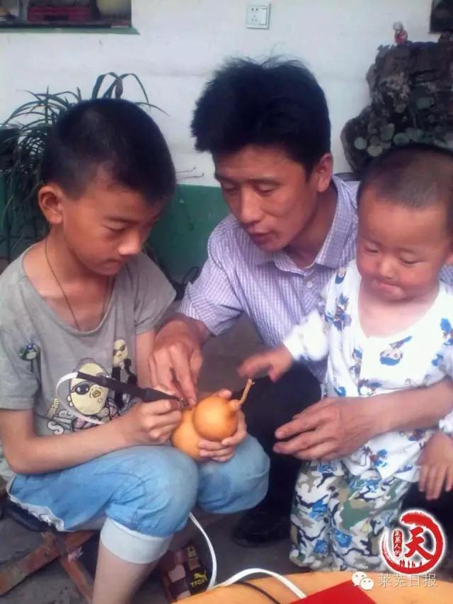 莱芜人的一天：农民陈功宝的“葫芦世界”！