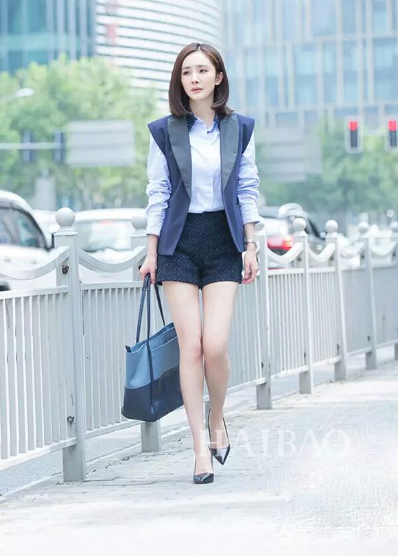 杨幂翻译官推门 (杨幂最美翻译官)