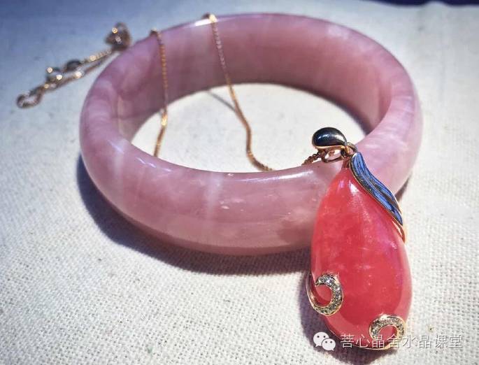 桃花玉和红纹石区别,红纹石招桃花真的有这么灵吗