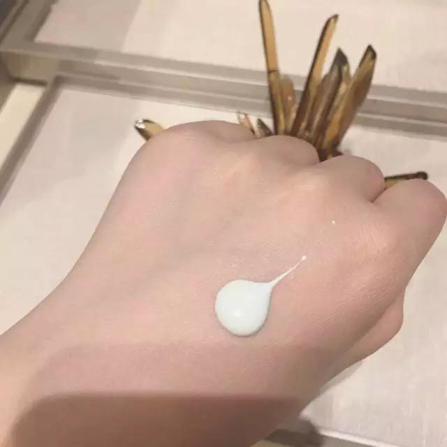 防晒霜平价耐晒美白,平价日常防晒霜美白