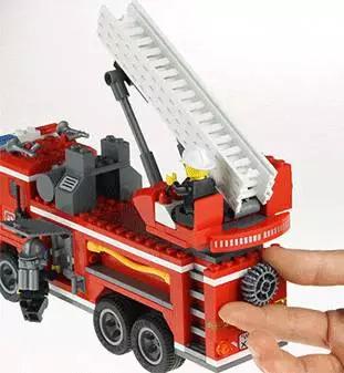 乐高游戏毁灭飞机,乐高游戏毁灭汽车