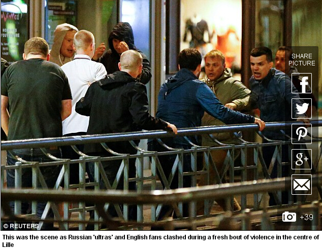 俄罗斯与英格兰打架视频,俄罗斯和英国足球斗殴事件