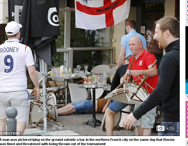 俄罗斯与英格兰打架视频,俄罗斯和英国足球斗殴事件