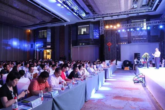 258集团董事长林溪当选福建信消协会会长