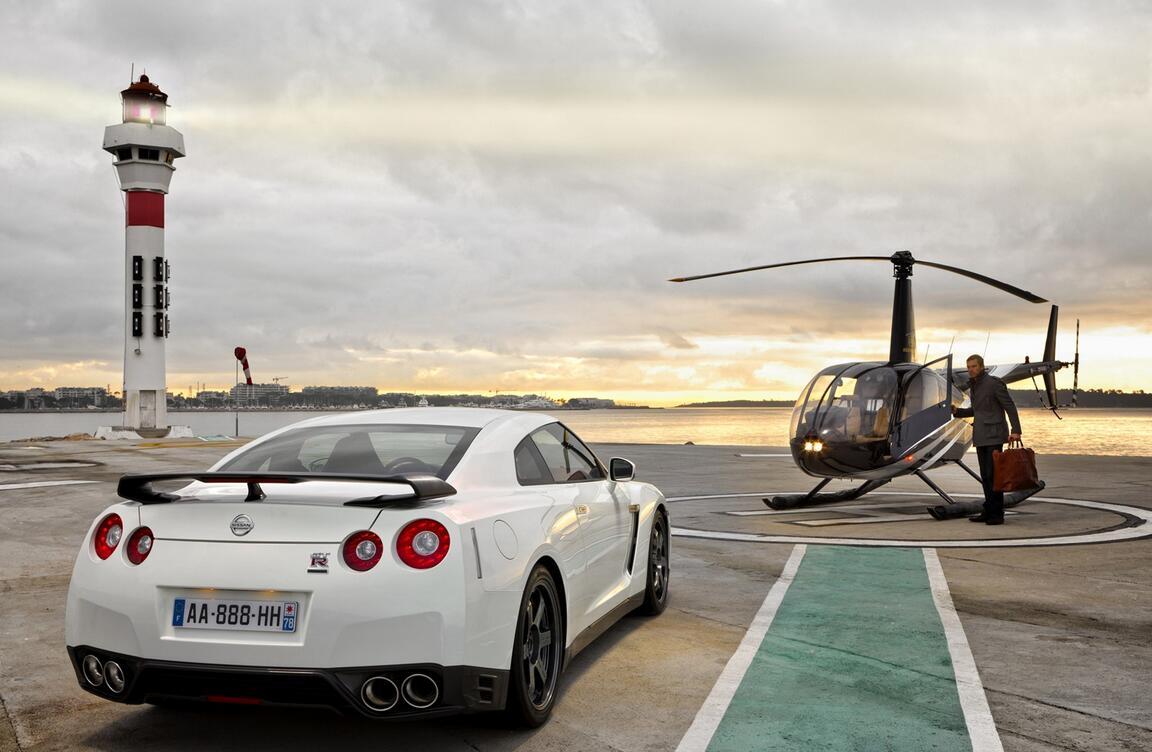 红色战神gtr试驾,战神gtr爆改6000匹马力试驾