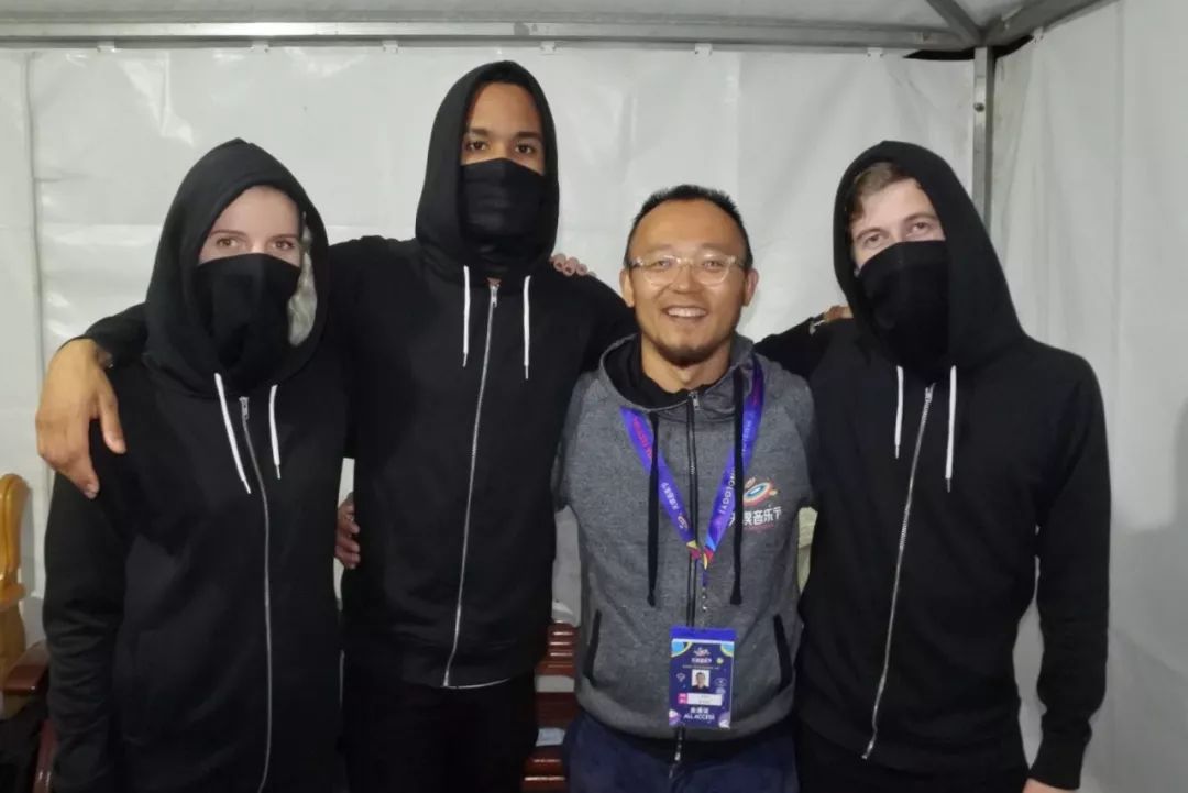 十问创始人,mta李宏杰天漠音乐节