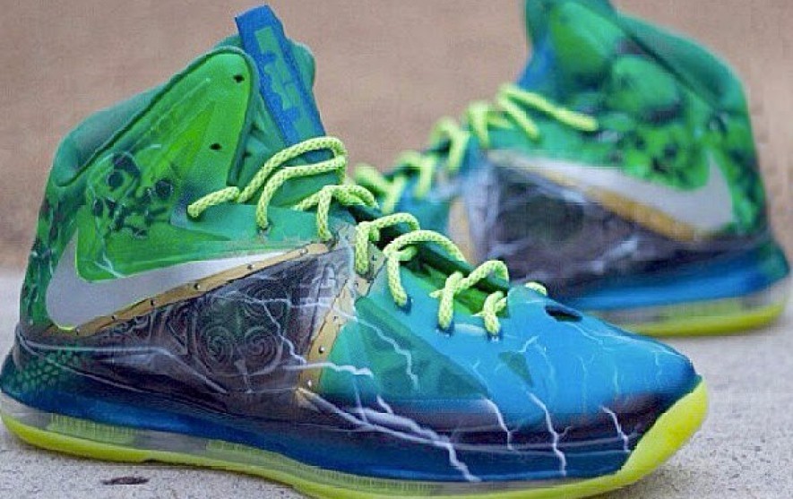 魔兽世界联名球鞋,霍华德魔兽篮球鞋