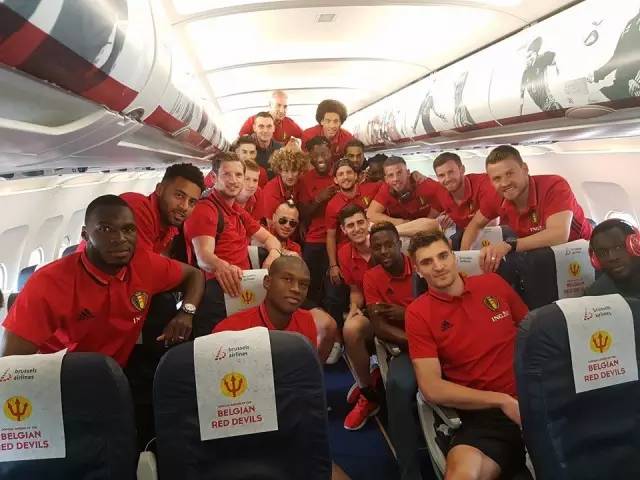 欧洲杯看球赛夜场,盘点本届欧洲杯十大帅哥