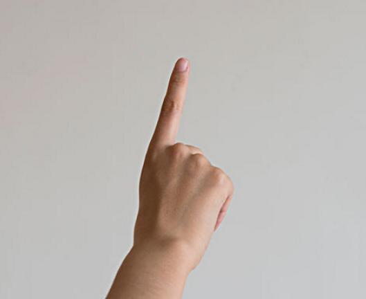 指甲上的7个毛病，你重视了吗