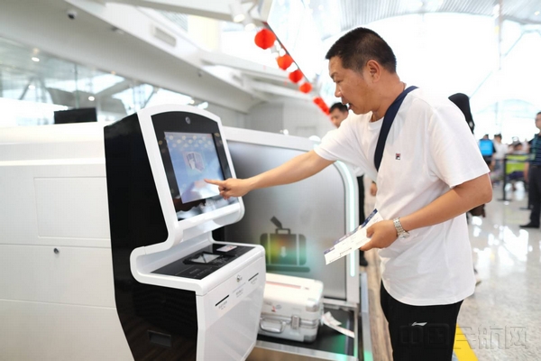 中国南方航空大本营广州白云机场,南航入驻白云机场二号航站楼