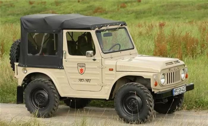 2021款吉姆尼与2015款吉姆尼的驾驶,吉姆尼新老款对比