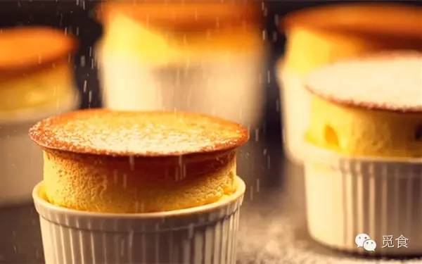 鸡蛋上餐桌需要处理吗,鸡蛋型餐桌