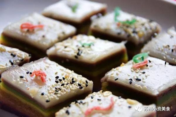 3月啦!不时不吃的苏州人又迎来了一波春天的美食,青团子、腌笃鲜、明前螺、马兰头……