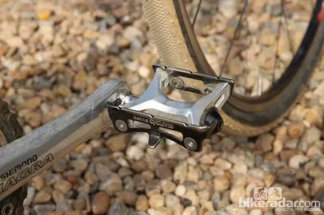 涔拌彍杞︽墜,璧涜溅鎵嬪紑杞︾殑鏍峰瓙