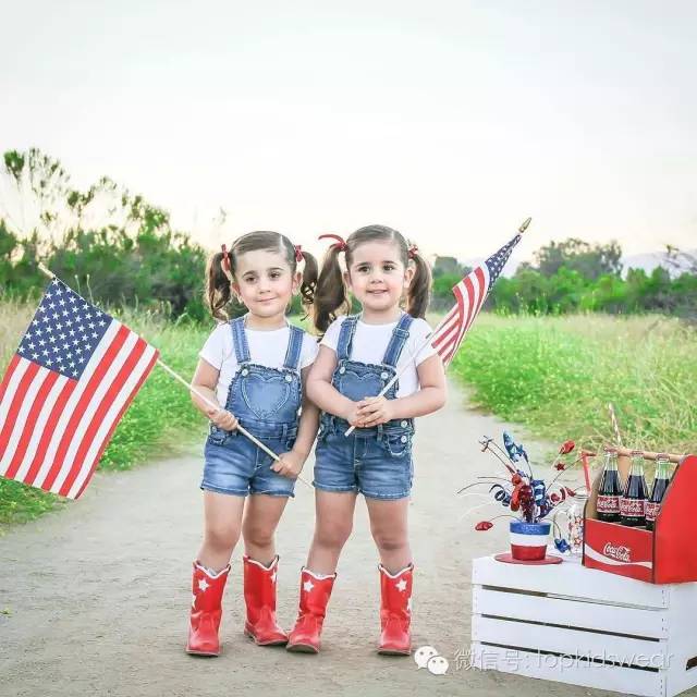 可爱又好看的双胞胎穿搭,双胞胎出门这样穿回头率超高