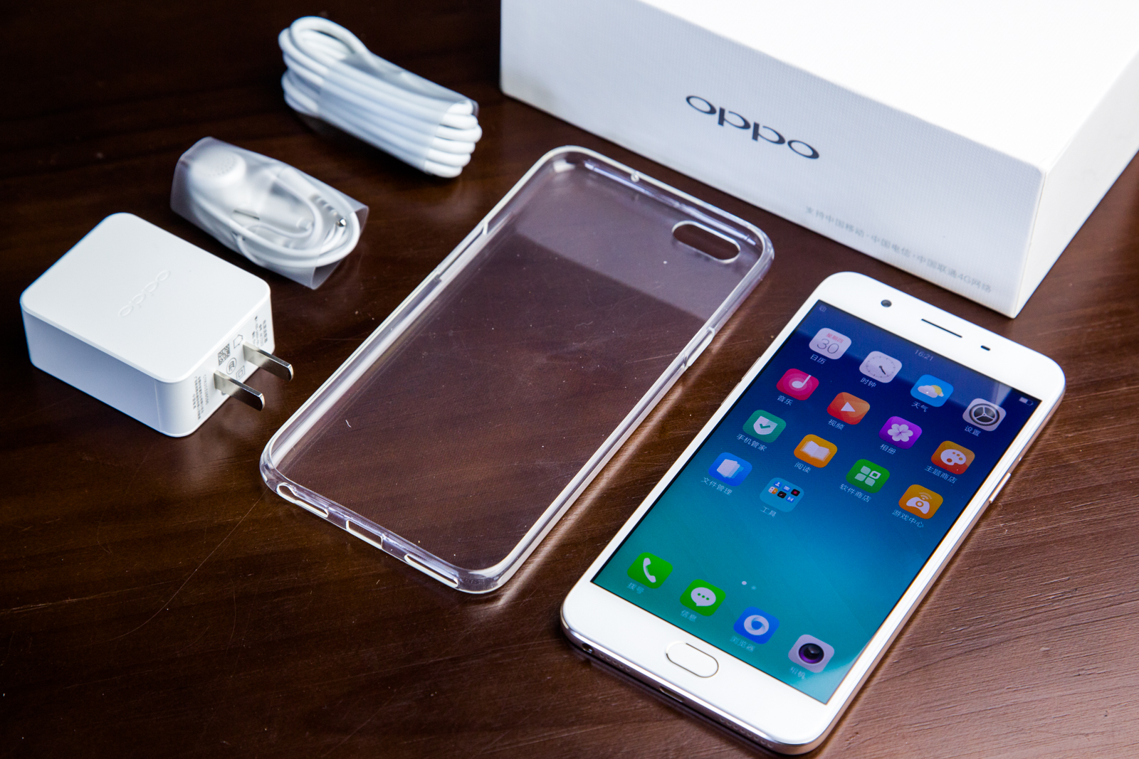 oppoa59有新款吗,美是一种态度素材