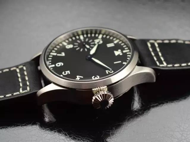 适合年轻人戴的表平价,什么牌子的假表最值得买