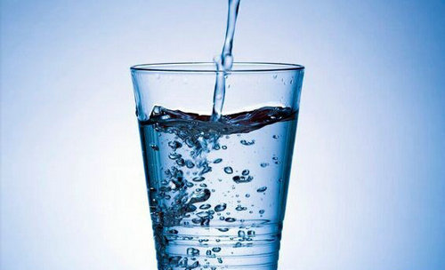 玉泉山皇家饮用水,天下第一泉矿泉水