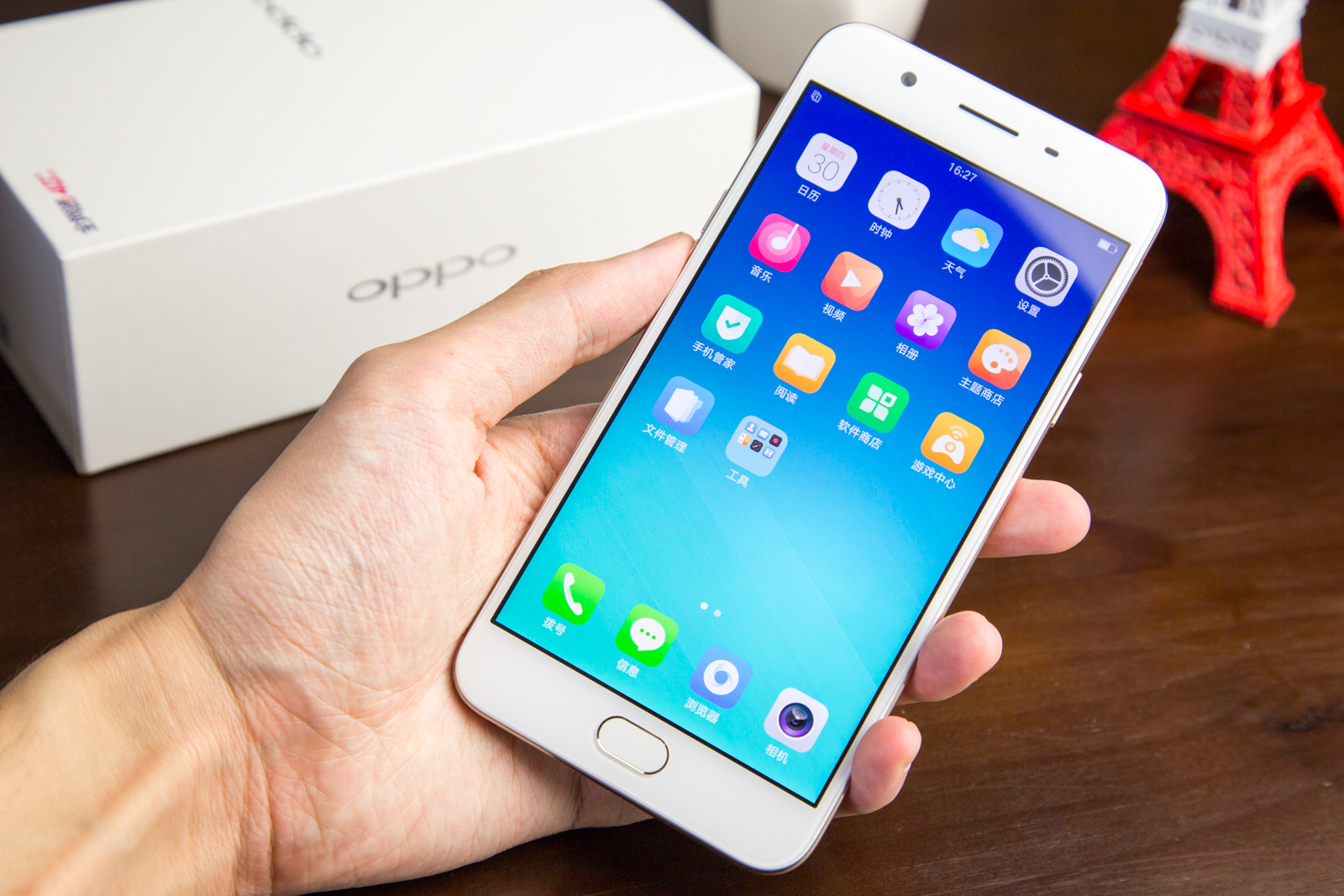 oppoa59有新款吗,美是一种态度素材