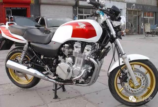 本田cb750老款摩托,honda摩托cb750评测