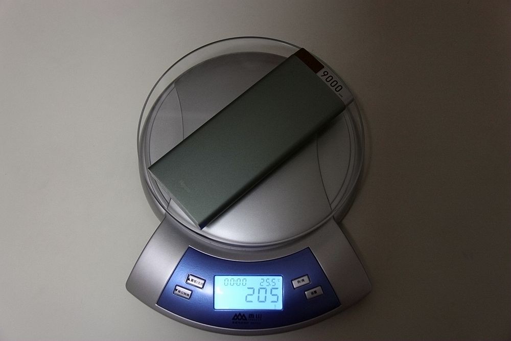 天生不凡，低调奢华有内涵——乐泡移动电源「烁」评测