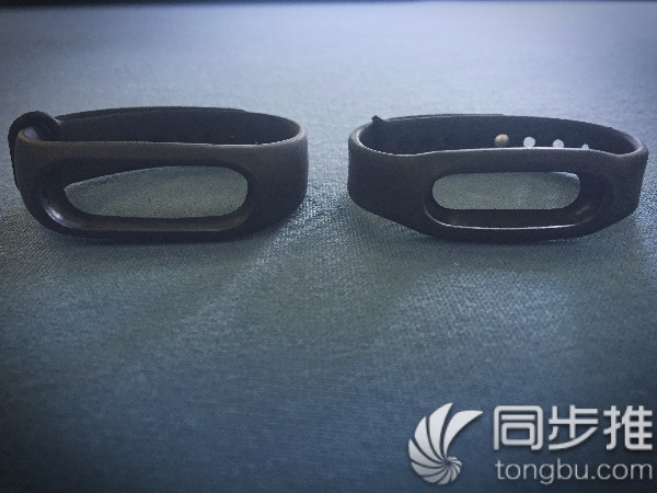 小米手环2充电震动怎么回事,小米手环2怎么连接苹果手机