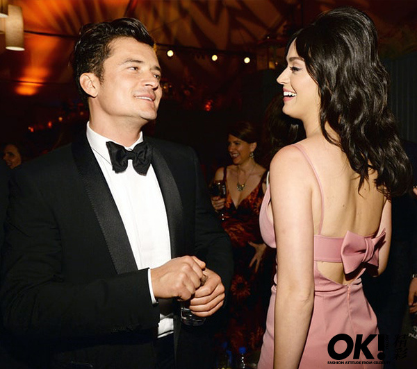 夏日装备升级攻略|学ElleFanning打一个时髦的蝴蝶结