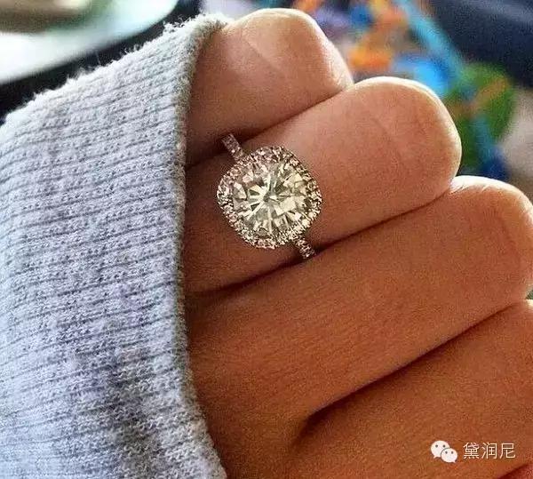 挑选钻石首饰的方法,如何挑选一个好的钻石