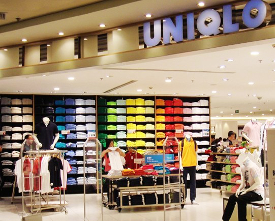 从优衣库到宜家，公众场合为何成了不雅视频直播间？