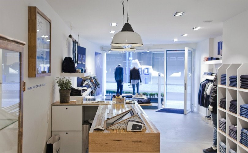 荷兰打折村什么时候开始打折,揭秘荷兰黑历史