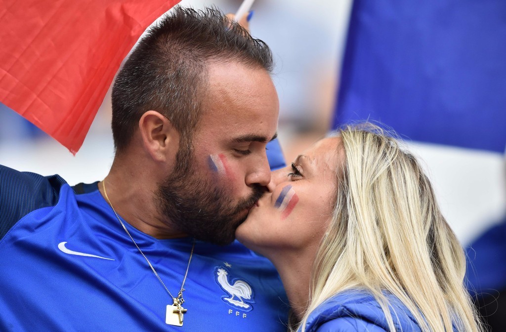 网络电视在线直播足球,直播网看足球