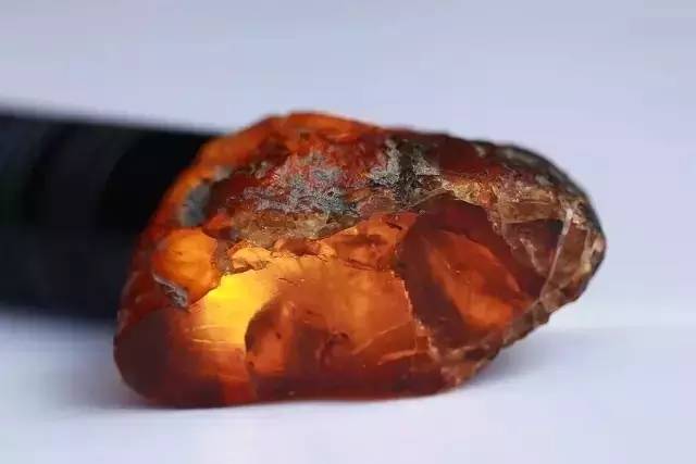 蜜蜡这种东西你真的懂吗,真正的蜜蜡是啥样的