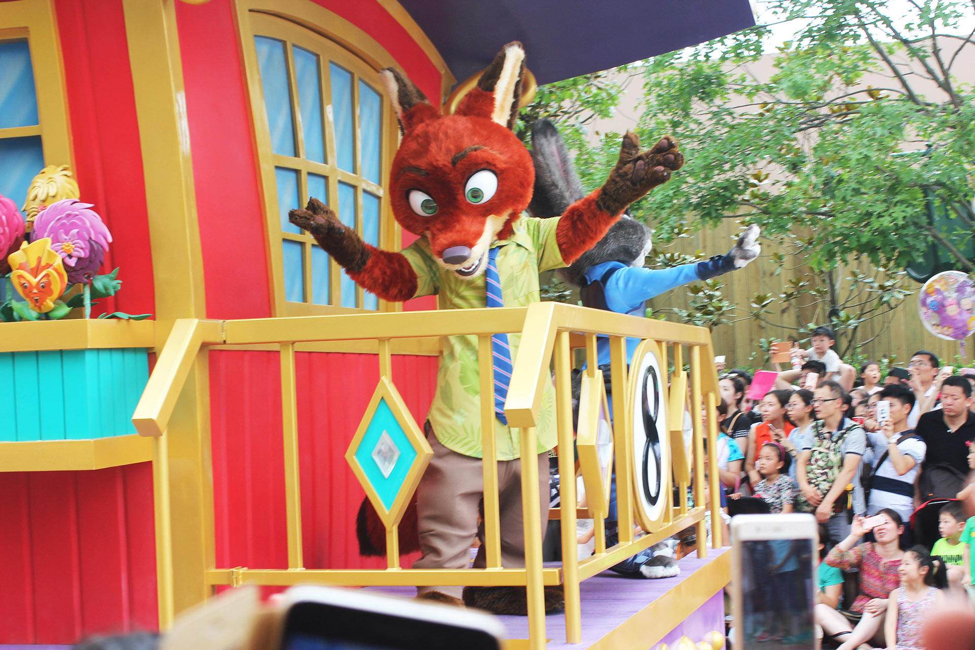 上海迪士尼好玩吗值得去吗,上海迪士尼一整天游玩攻略