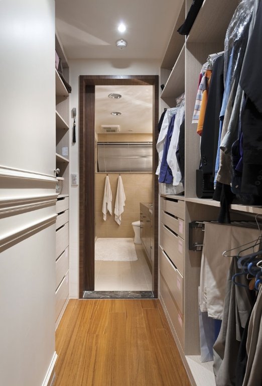 房间衣柜放什么樟脑丸好,家里的衣柜不能放哪些东西