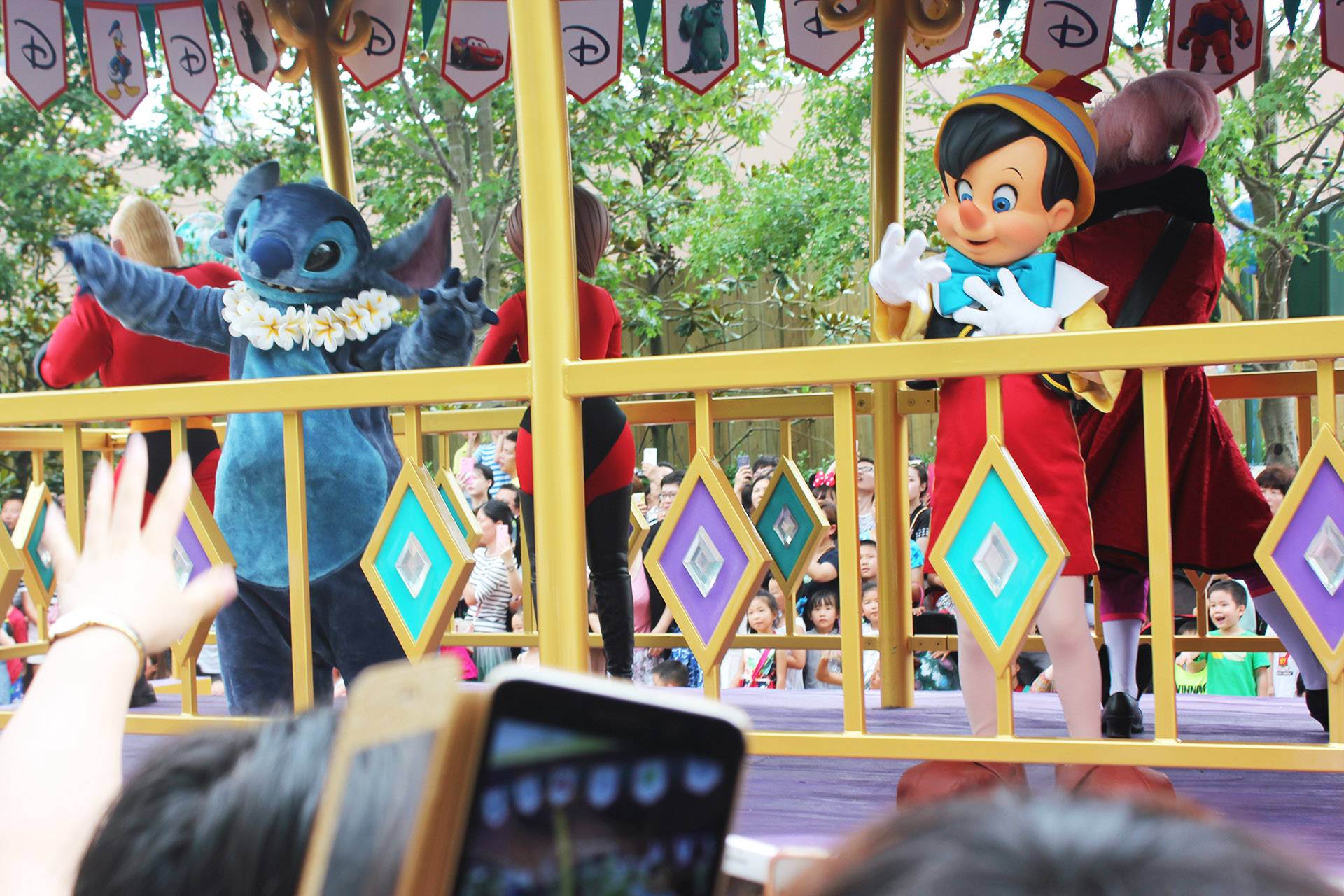 上海迪士尼好玩吗值得去吗,上海迪士尼一整天游玩攻略