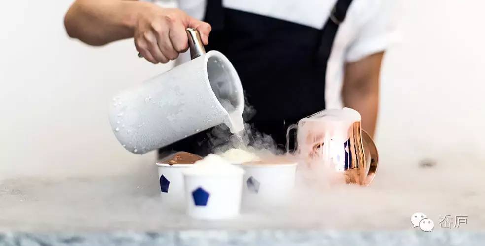 液氮仙气冰淇淋,这才是最正宗的液氮冰淇淋