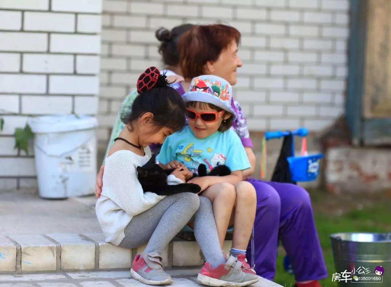 房车小公主环球旅行日记,房车小公主的环球旅行